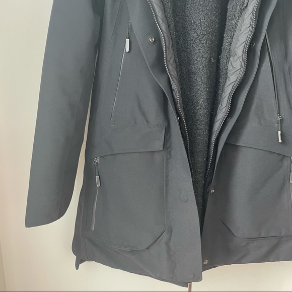 THE NORTH FACE LINED RAIN / SLEET JACKET - Picture 2 of 15